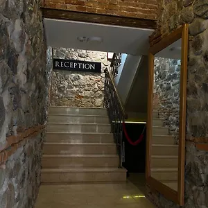  Hotel Varios